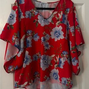 Feminine short sleeve floral print top